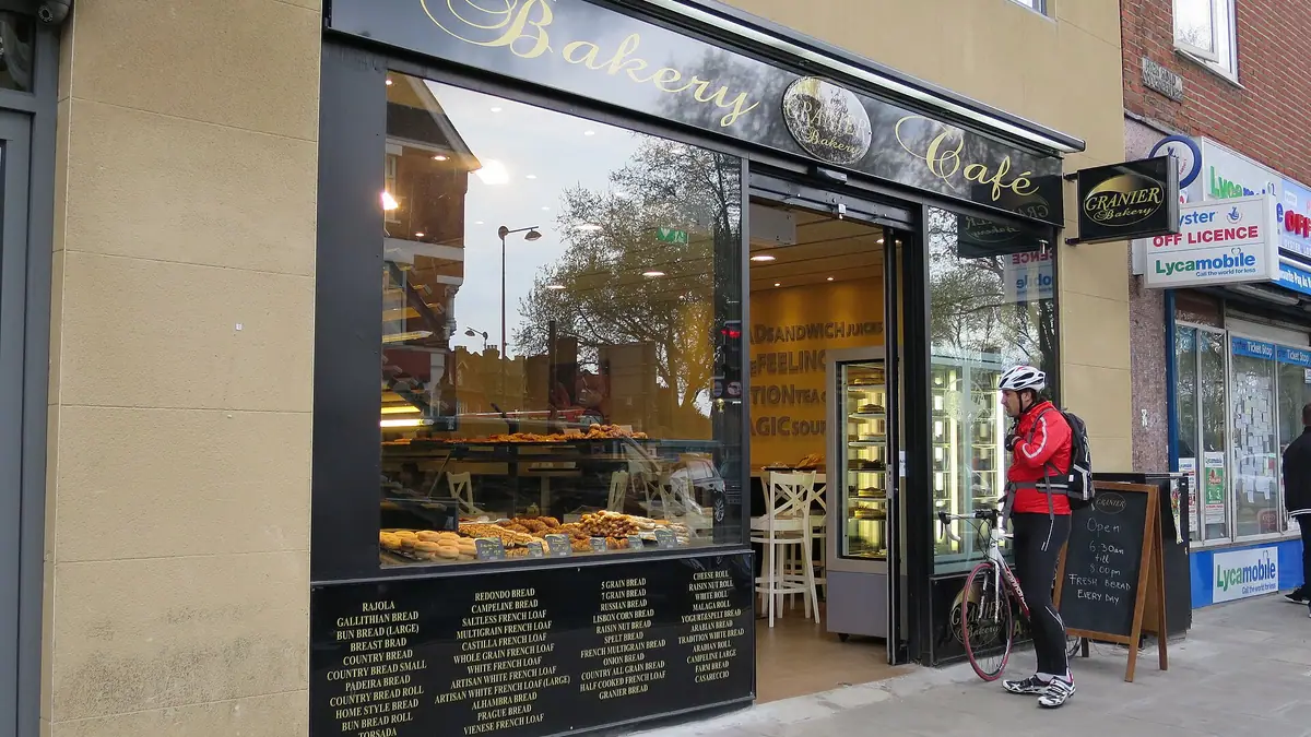 PK73 SXE Greenhalghs craft bakery – artisan bakery in Middlebrook, Horwich